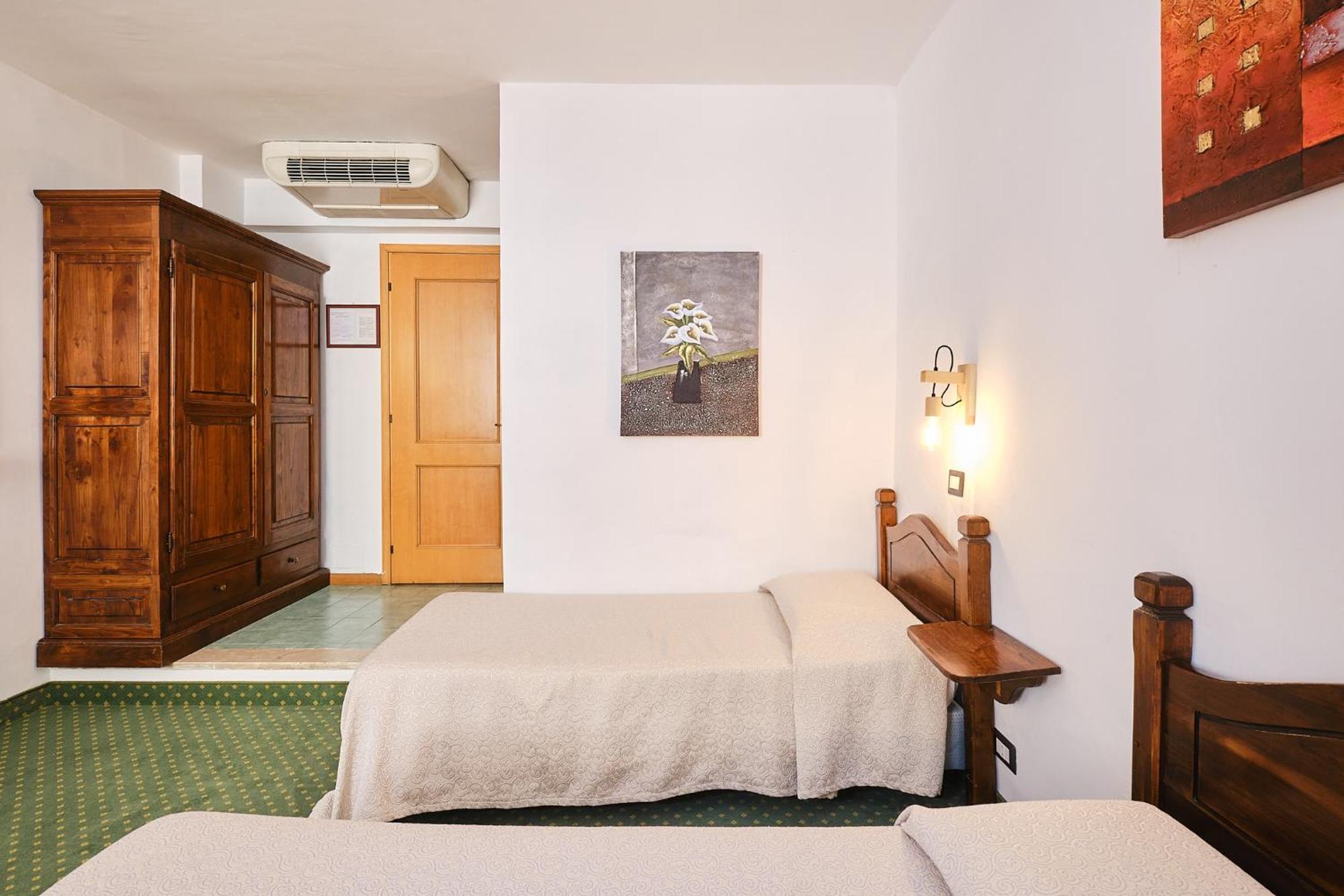 Albergo Della Posta Браччано Экстерьер фото