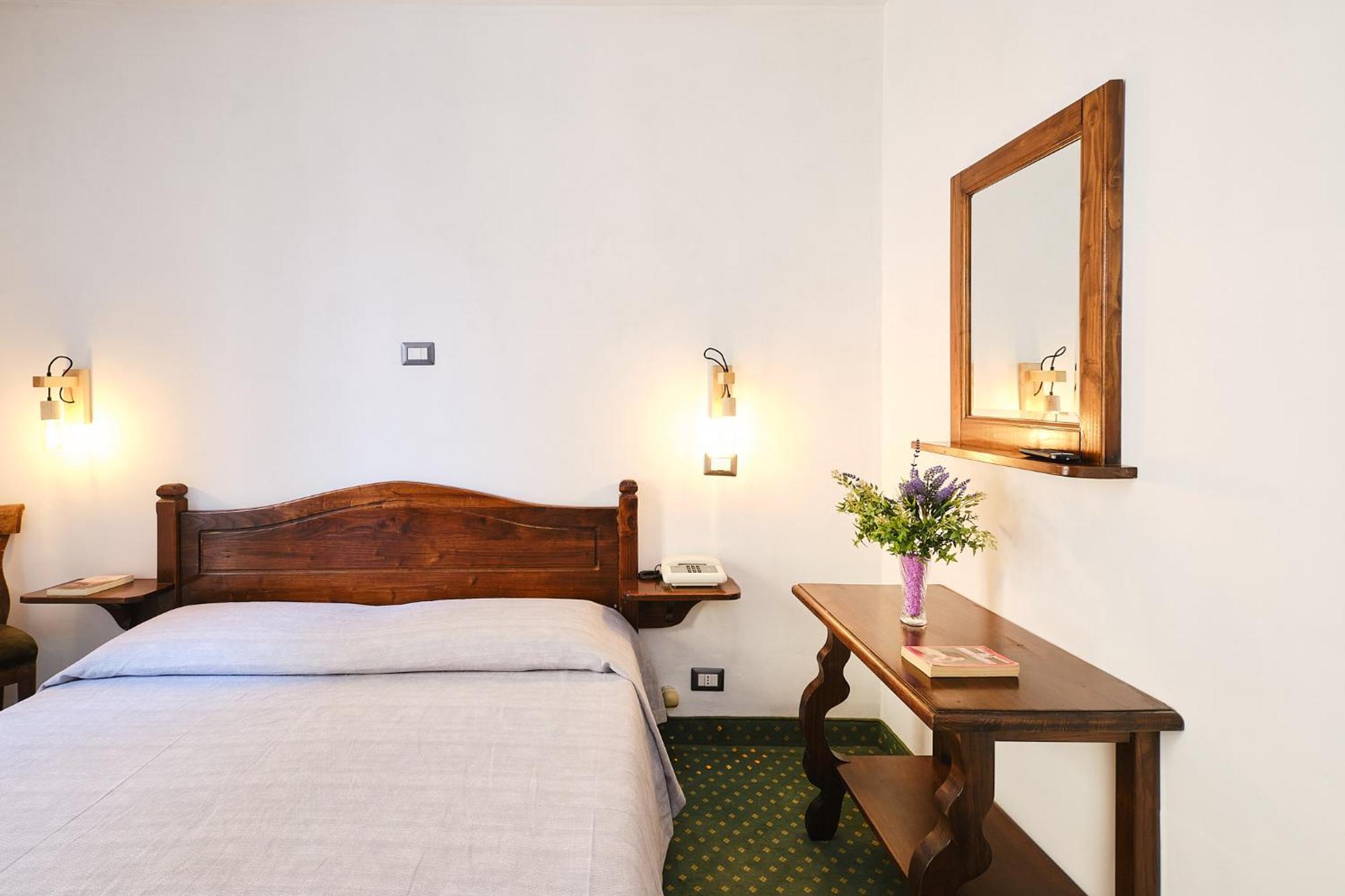 Albergo Della Posta Браччано Экстерьер фото