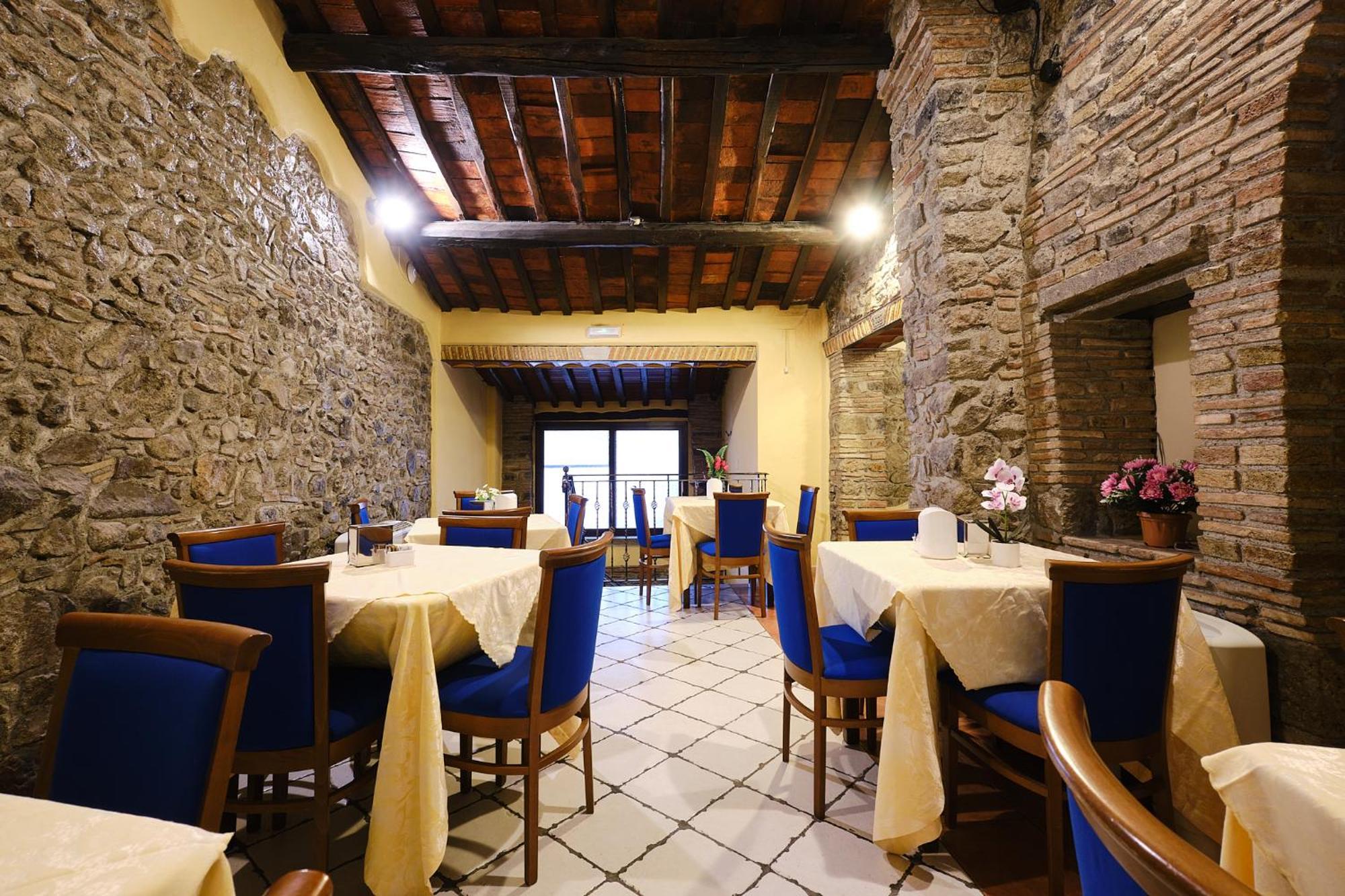 Albergo Della Posta Браччано Экстерьер фото