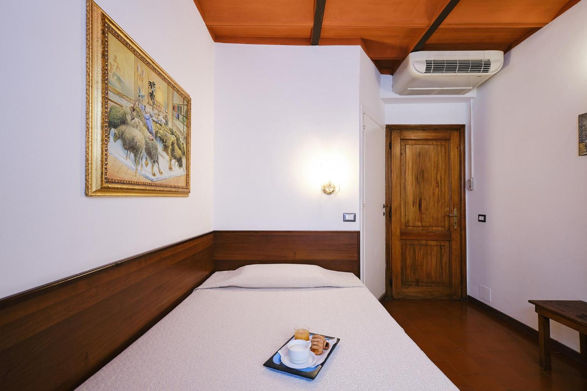 Albergo Della Posta Браччано Экстерьер фото